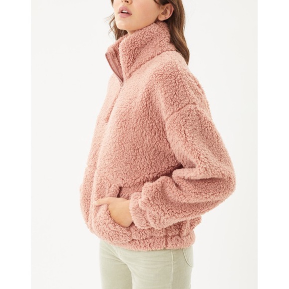 ✨LAST 1✨Cozy Pink Sherpa Plush Zip Up Pullover - Picture 3 of 5